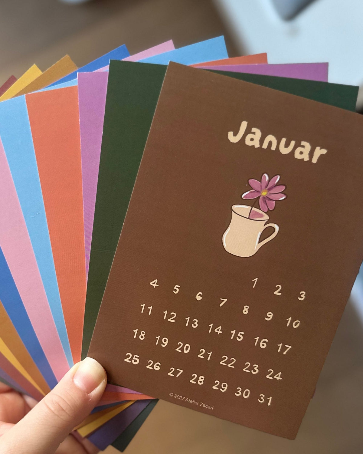 Kalender 2027 – 12 illustrierte Monatskarten (A6)